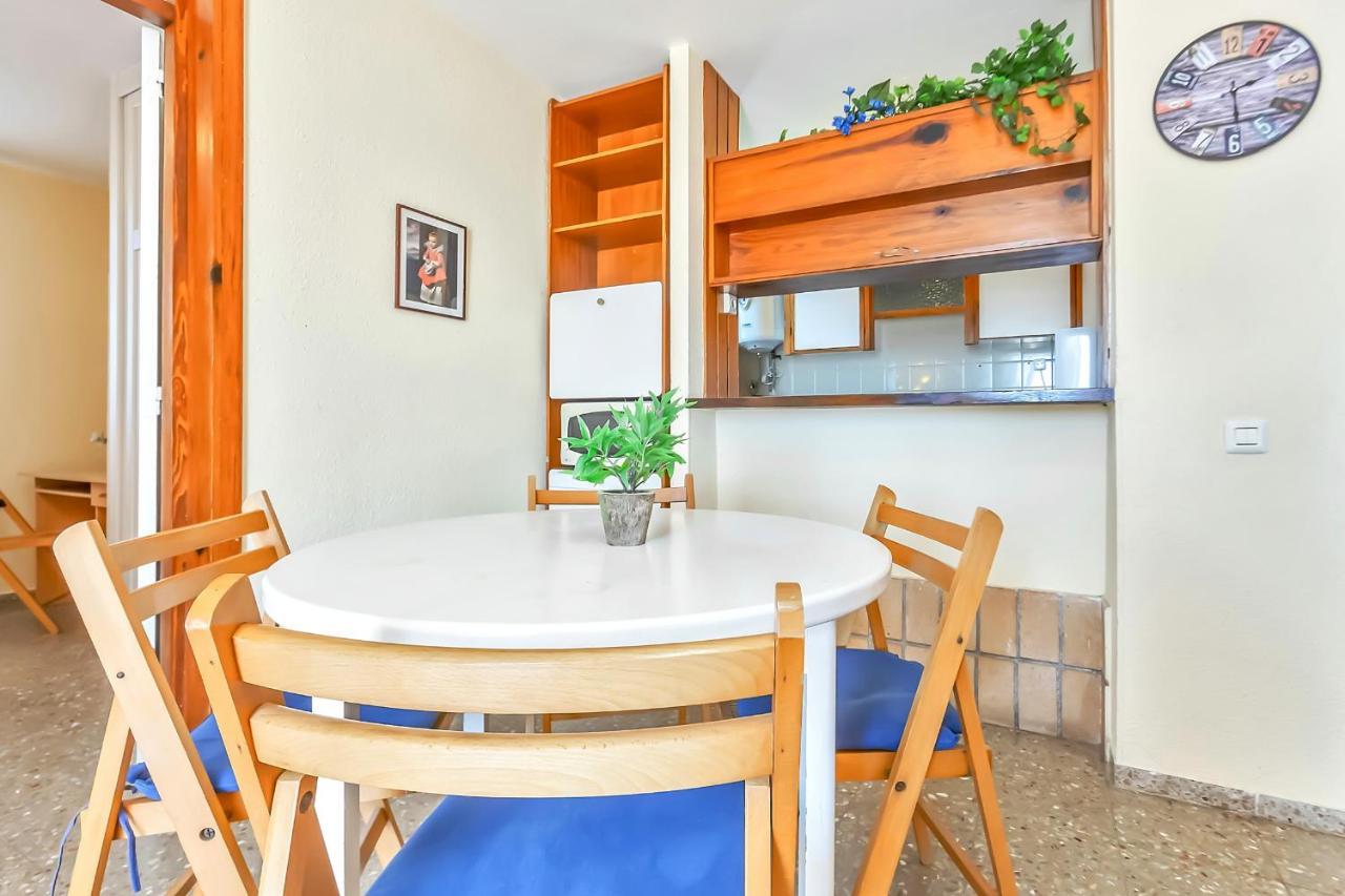 Apartment Near Playa De Las Americas With Wifi And Pool, Tenerife Sur Bagian luar foto